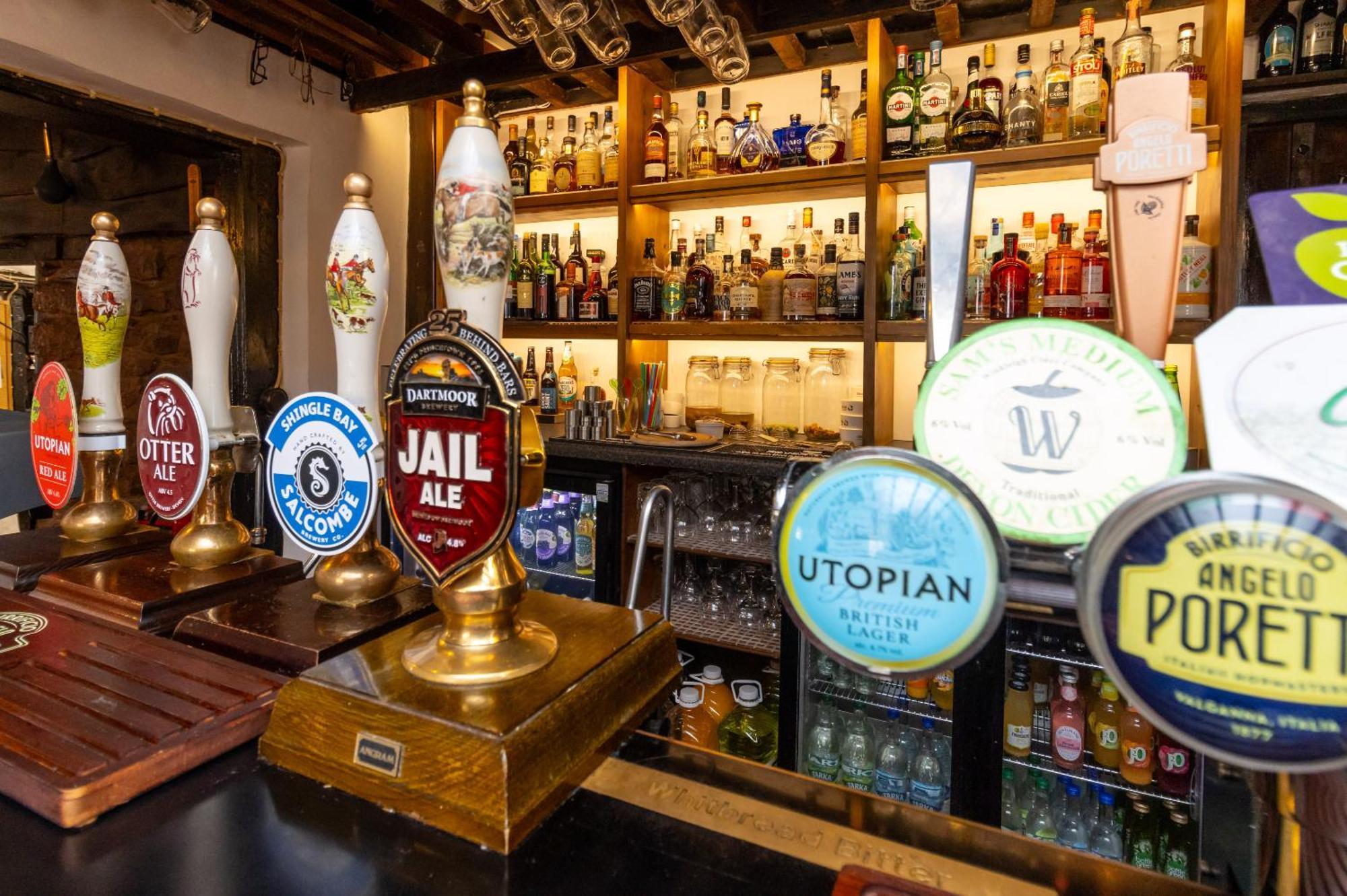 New Inn Crediton Exterior photo