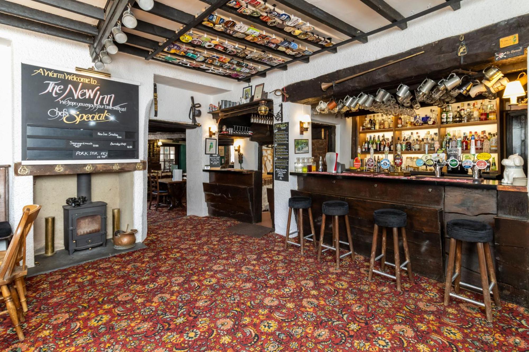 New Inn Crediton Exterior photo