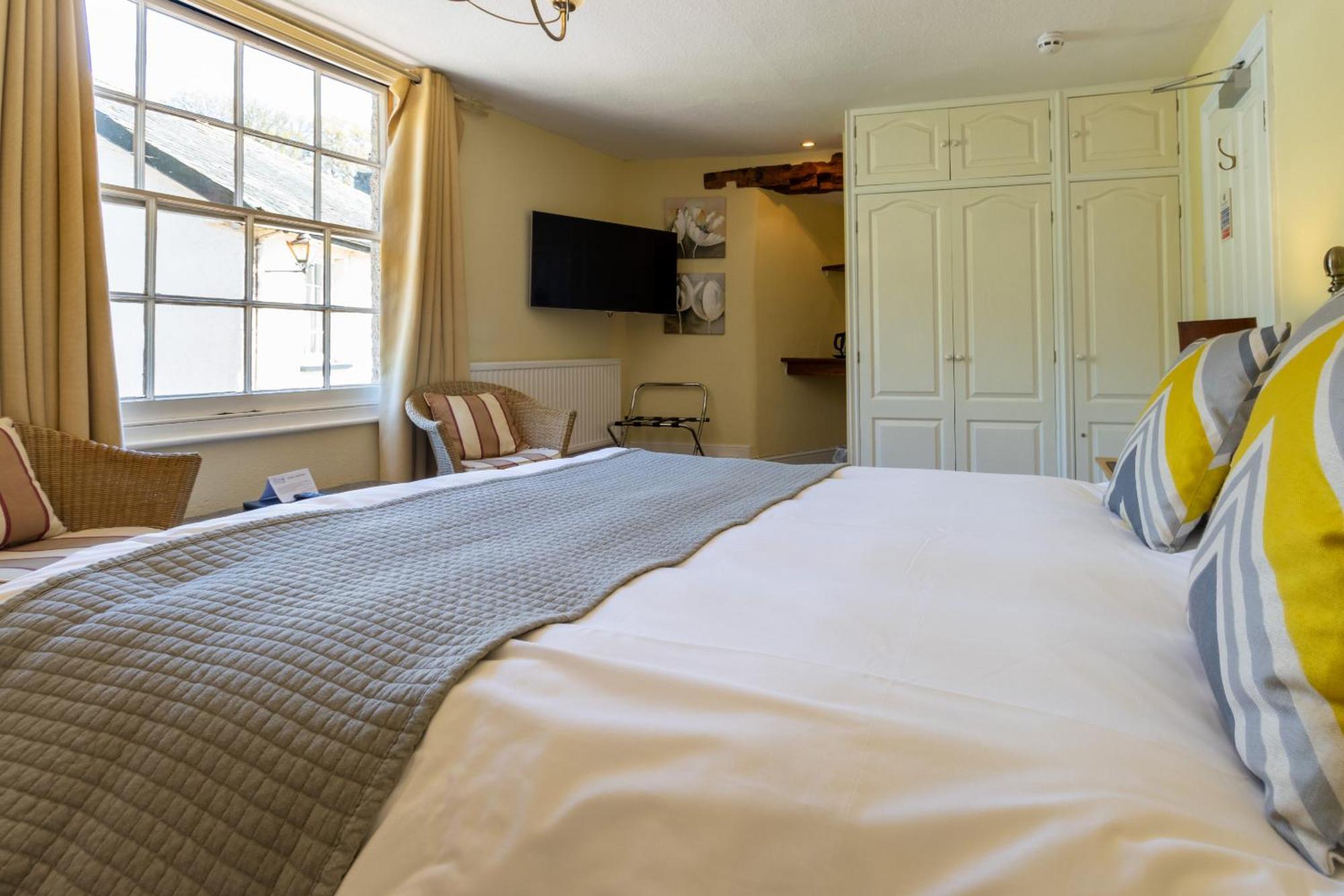 New Inn Crediton Room photo